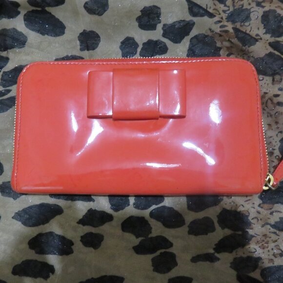 MIU MIU Prada Orange Italian Patent Leather Italian Long Wallet Full Zip Bow GUC - Picture 3 of 12